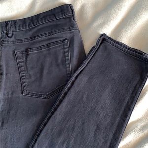 Skinny Fit Jeans (Donated)